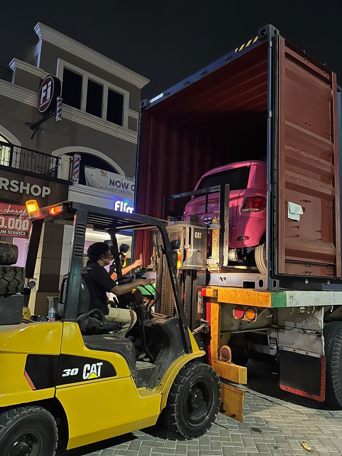 Dokumentasi forklift dari situs Cipta Unggul Samudra